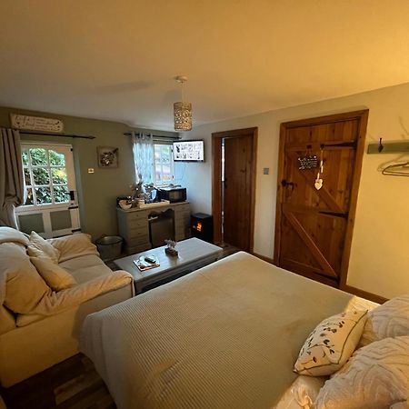 שרוסברי Pear Tree Cottage Courtyard מראה חיצוני תמונה