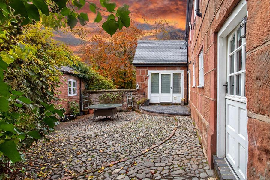 שרוסברי Pear Tree Cottage Courtyard מראה חיצוני תמונה