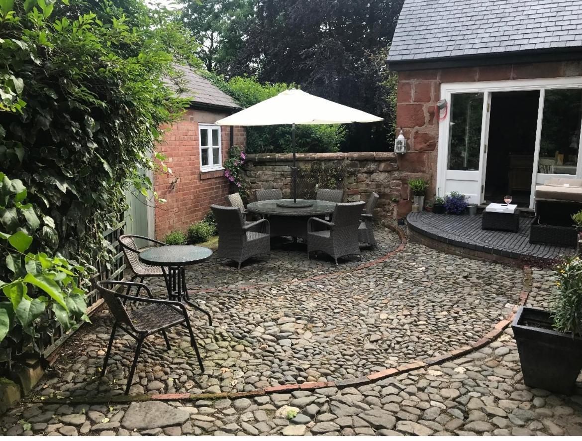 שרוסברי Pear Tree Cottage Courtyard מראה חיצוני תמונה