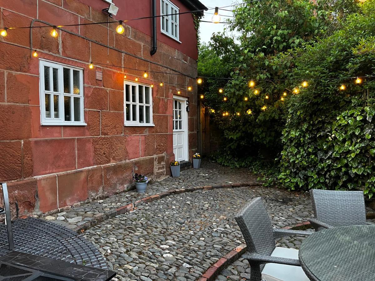 שרוסברי Pear Tree Cottage Courtyard מראה חיצוני תמונה